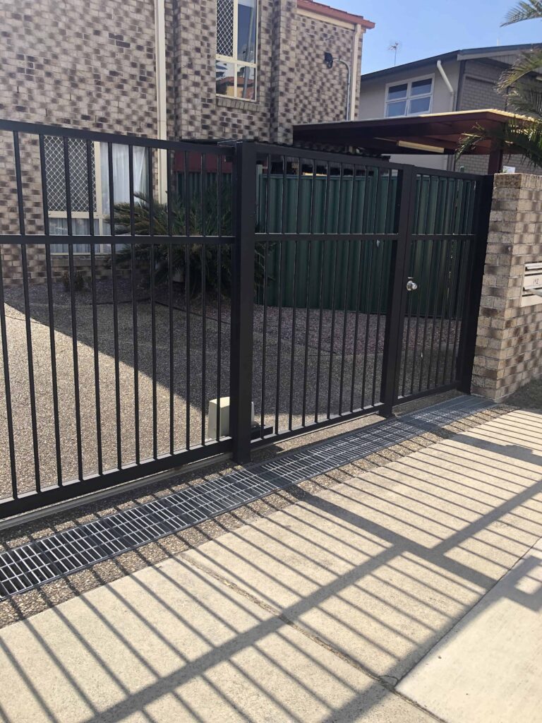 Aluminium Tubular Gate